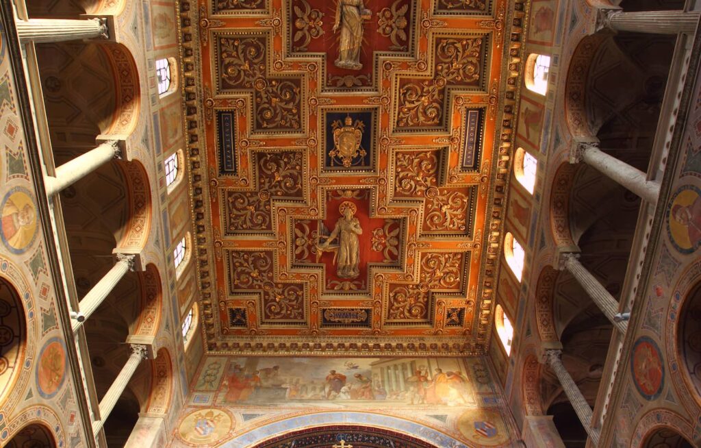 Prezioso soffitto della basilica di Sant'Agnese fuori le mura